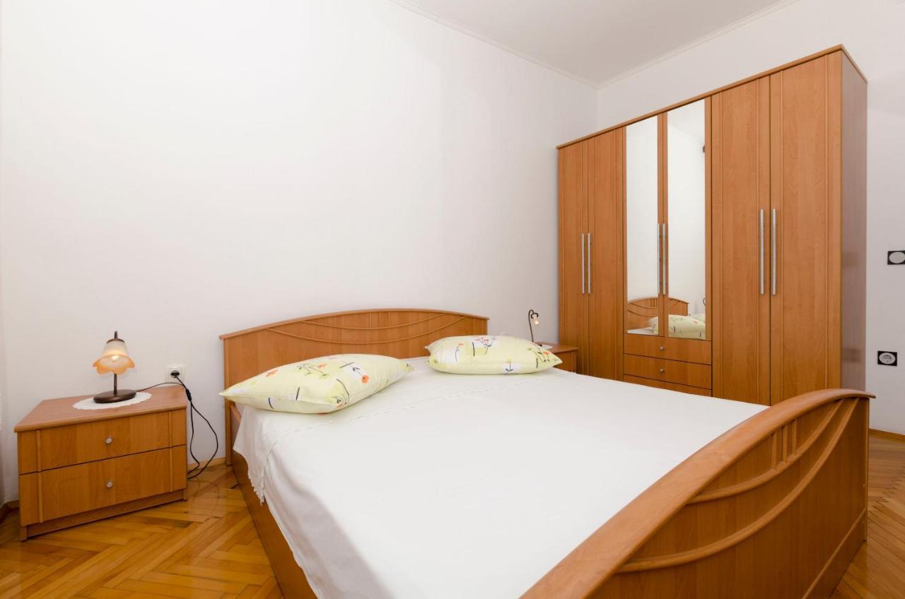 Apartment Eva P. Primošten Εξωτερικό φωτογραφία