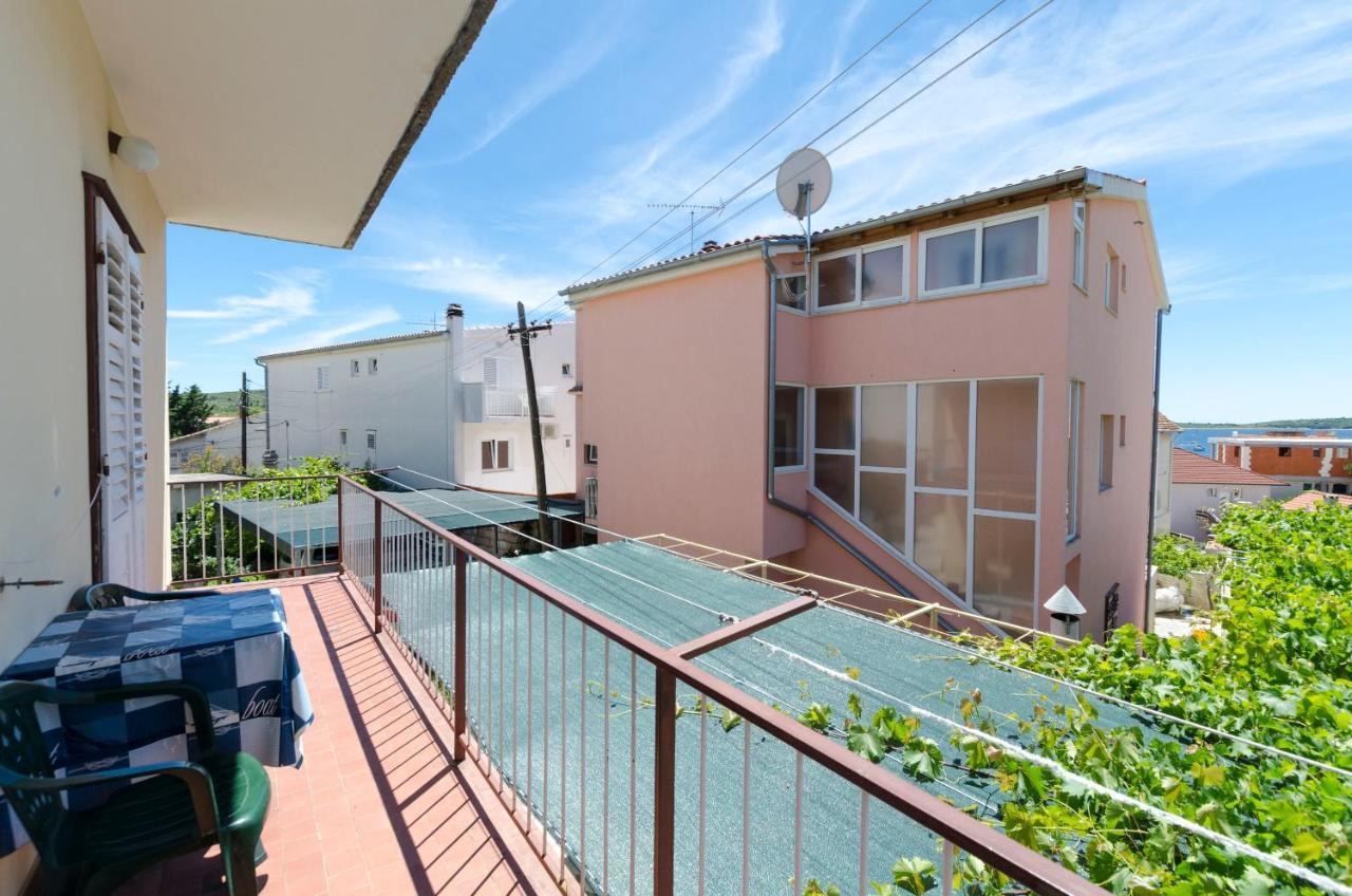 Apartment Eva P. Primošten Εξωτερικό φωτογραφία