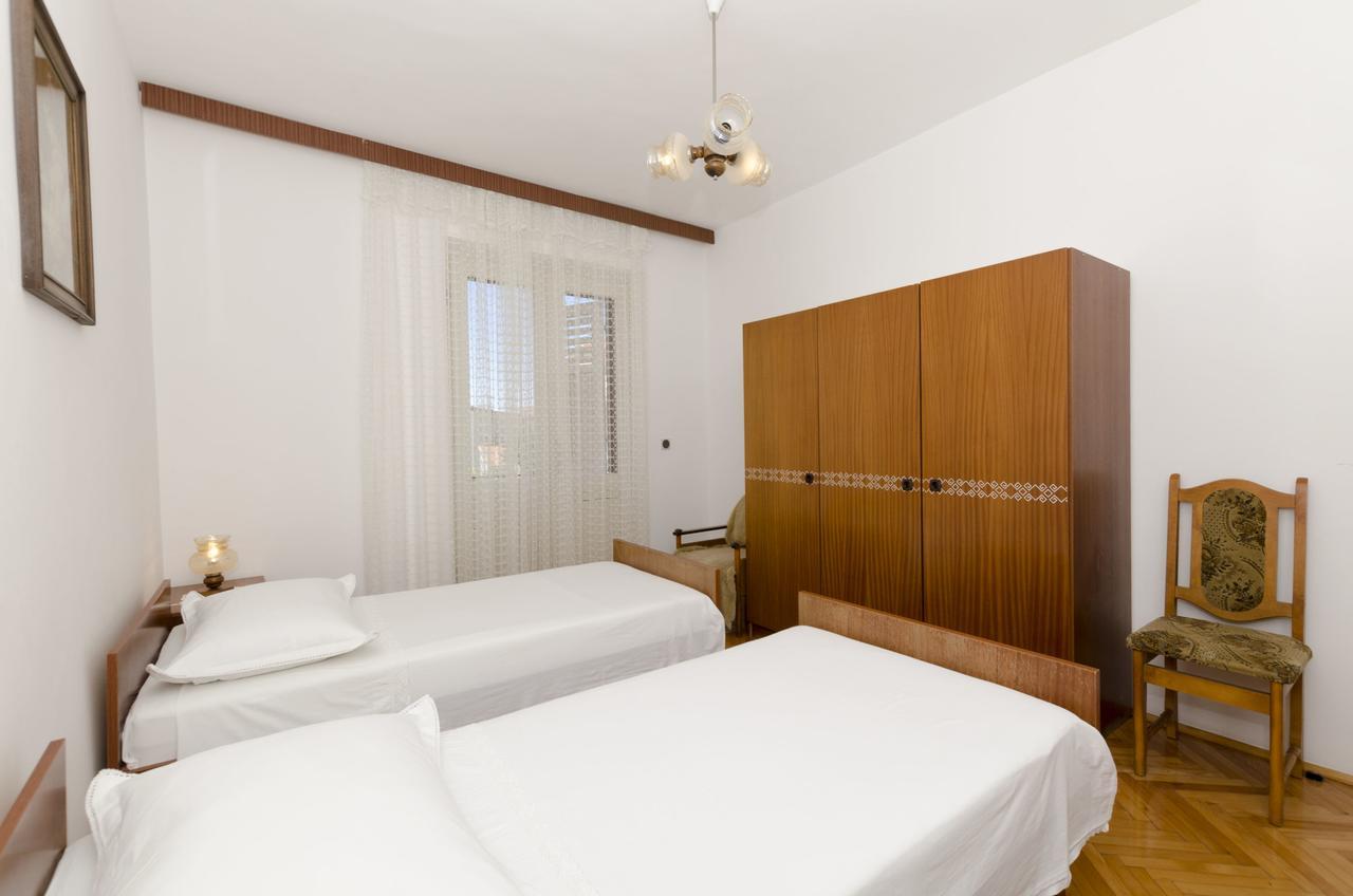 Apartment Eva P. Primošten Εξωτερικό φωτογραφία